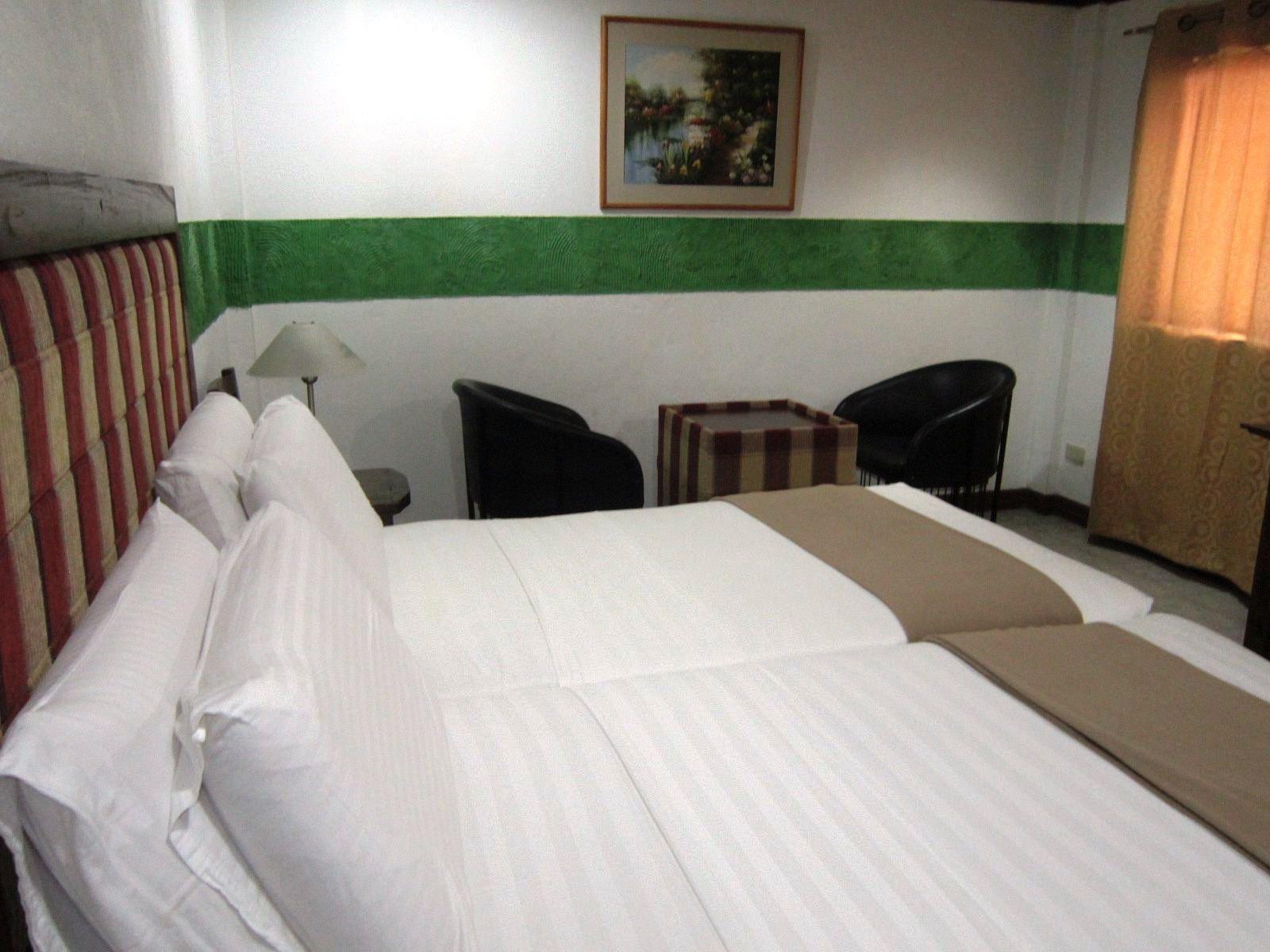 Hotel Saltimboca Tourist In Bacolod Exteriér fotografie