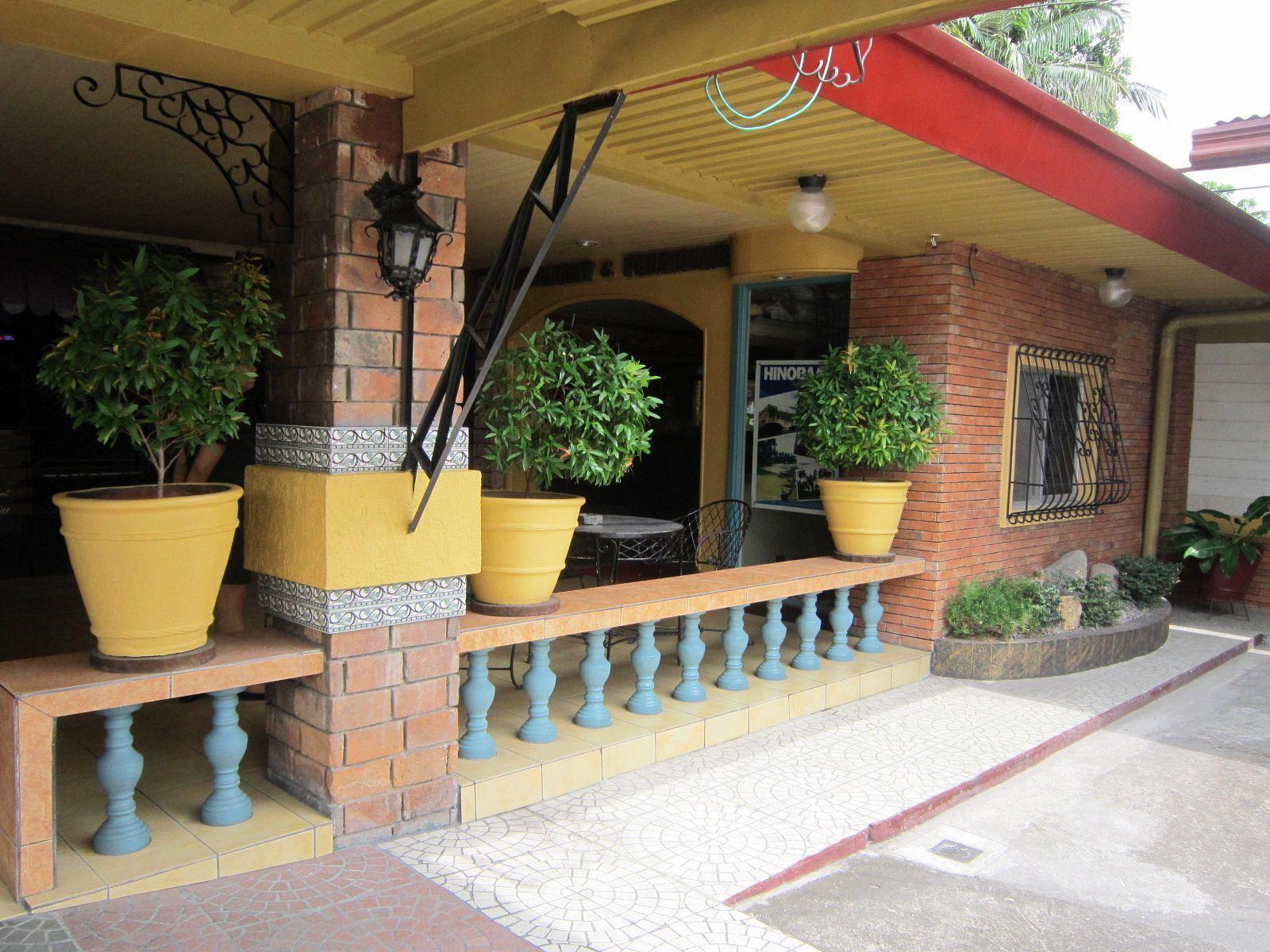 Hotel Saltimboca Tourist In Bacolod Exteriér fotografie
