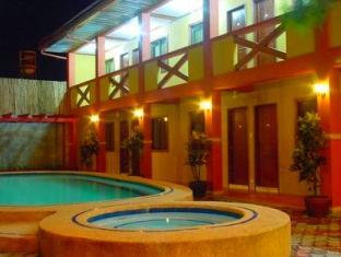 Hotel Saltimboca Tourist In Bacolod Exteriér fotografie